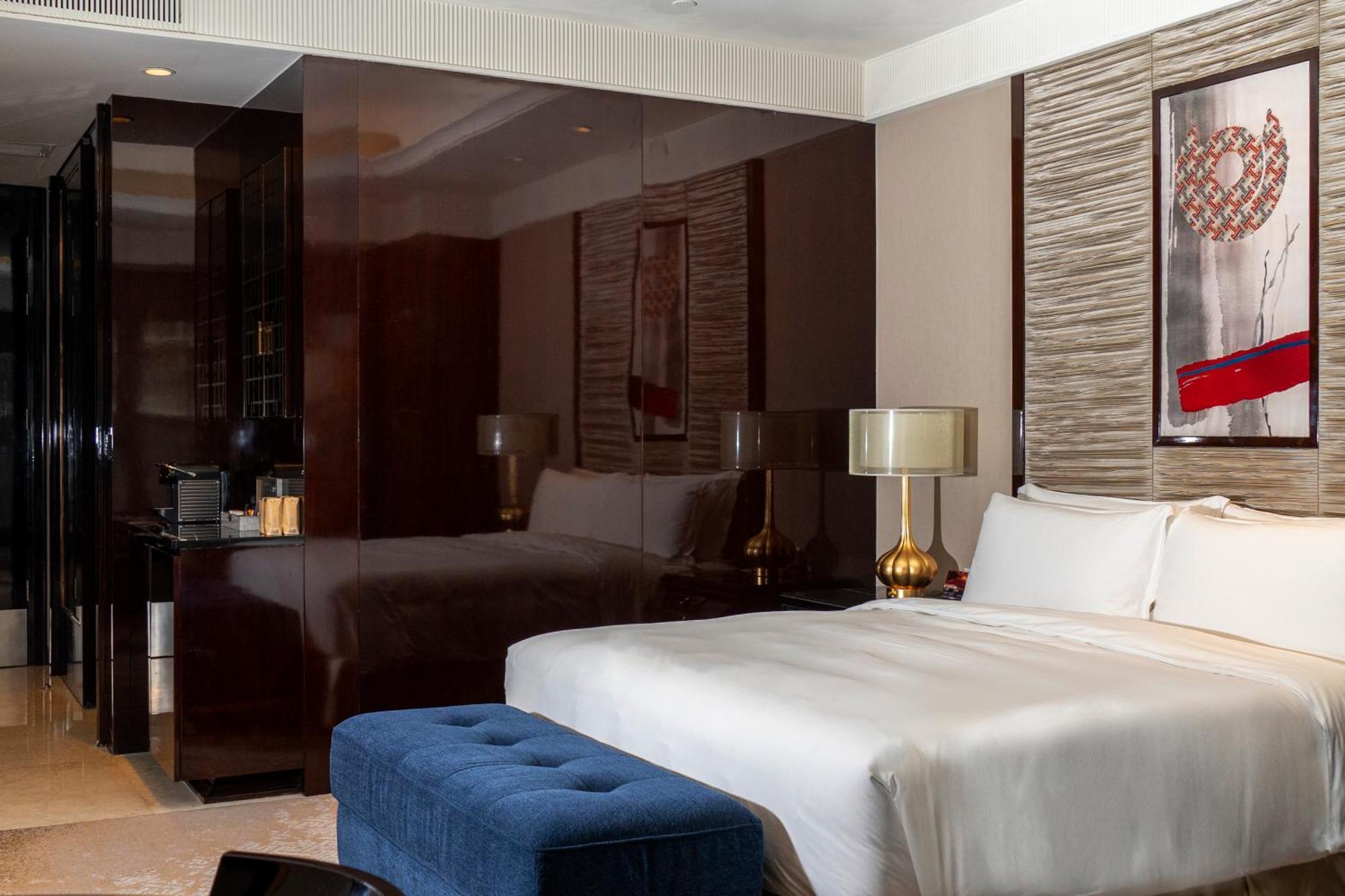 Fairmont Chengdu Hotel Exterior photo